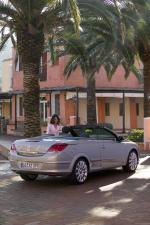 Opel Astra Twin Top 2007 года